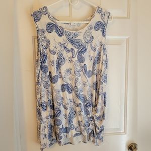 Westport white/blue paisley tank in 2X